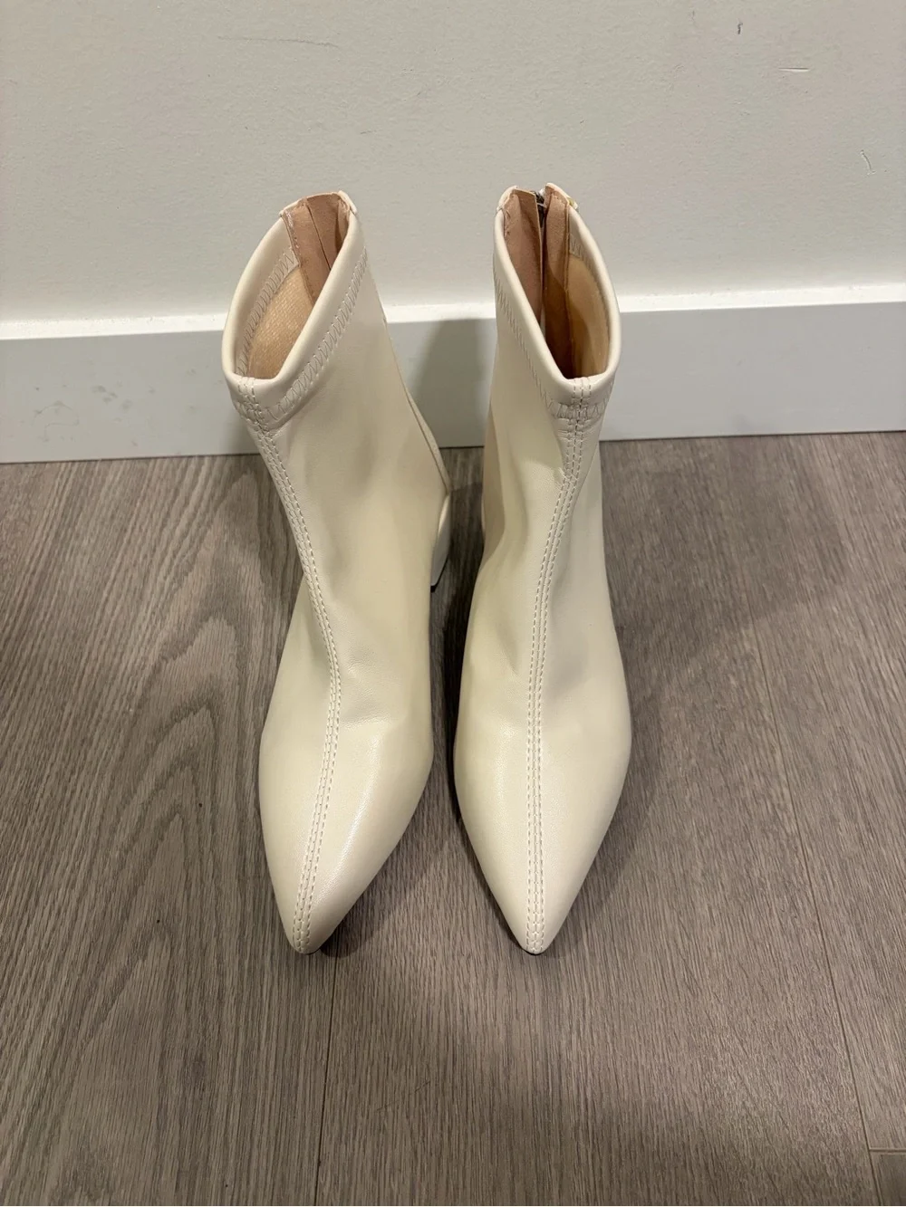 NWOT Cream Pointed Ankle Boots with Block Heel Size 35 = US 4.5